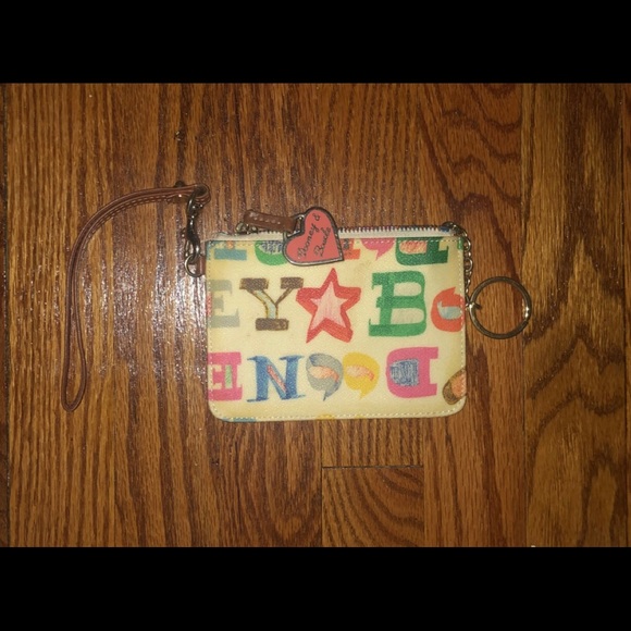 NOWT Dooney And Bourke Coated Canvas Wristlet - Picture 1 of 4